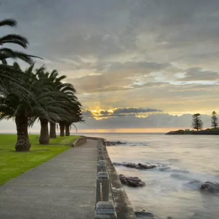 Black Beach Kiama Sunrise, Kiama